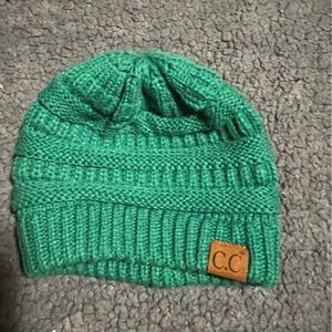 🫛Green cc beanie